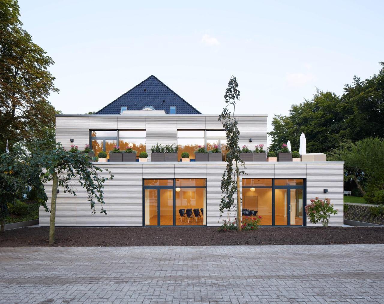 Haus Rissen Gaestehaus Гамбург Экстерьер фото